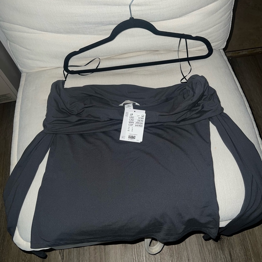 H&M Charcoal off the shoulders top